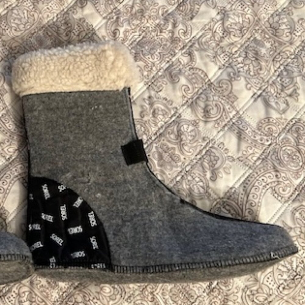 Sorel Winter Carnival Waterproof Boot (Women size 9.5) - Picture 11 of 15